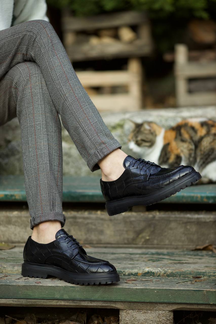 Black Detailed Derby Shoes