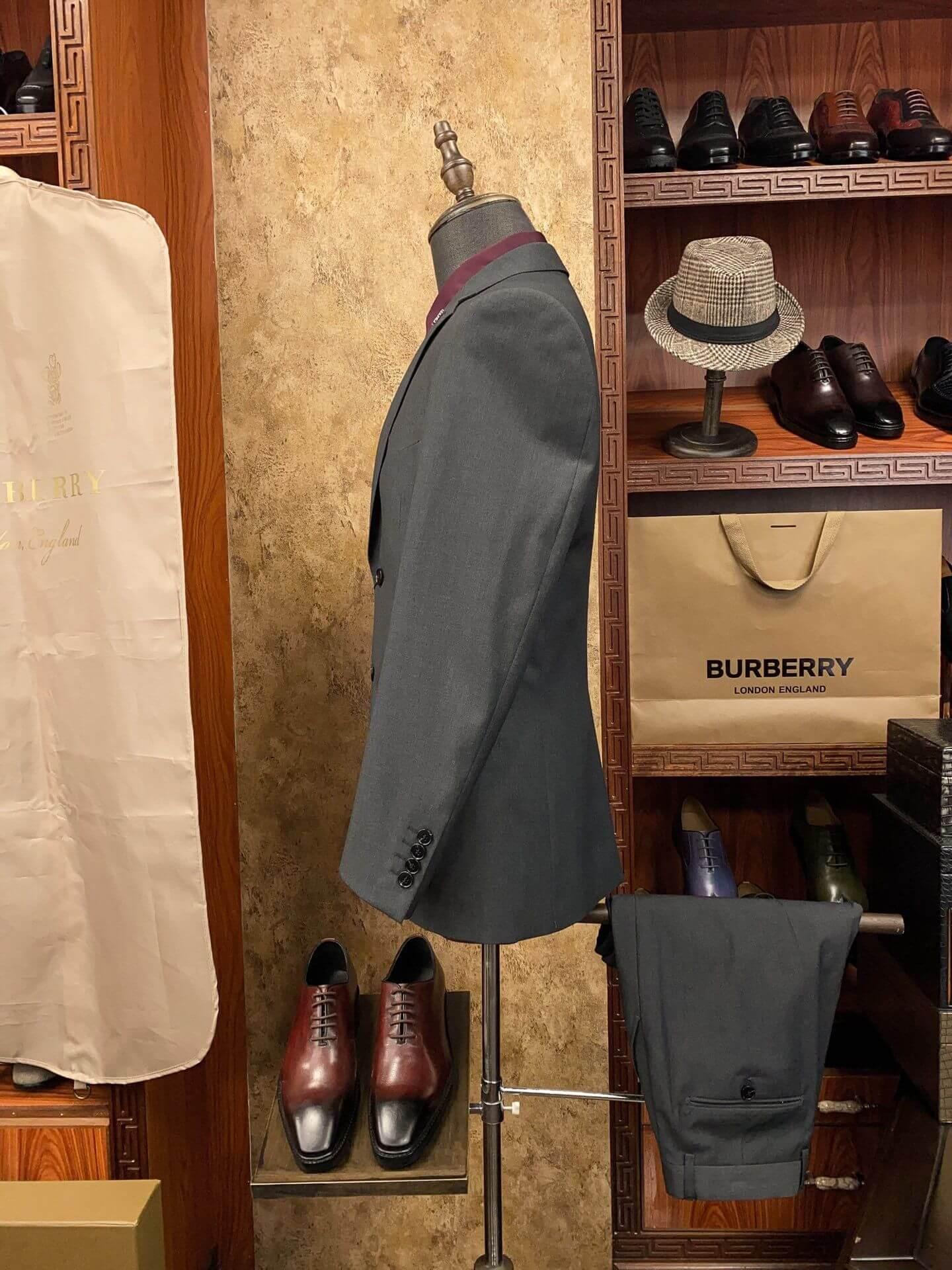 Burberry Charcoal Gray Suit - tntwear1