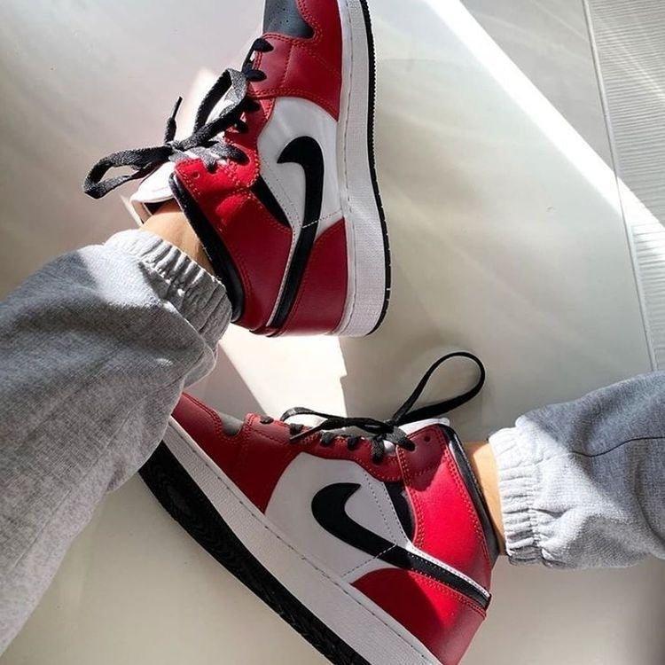 Custom RED Black White Jordan 1 CHICAGO High Q - tntwear1