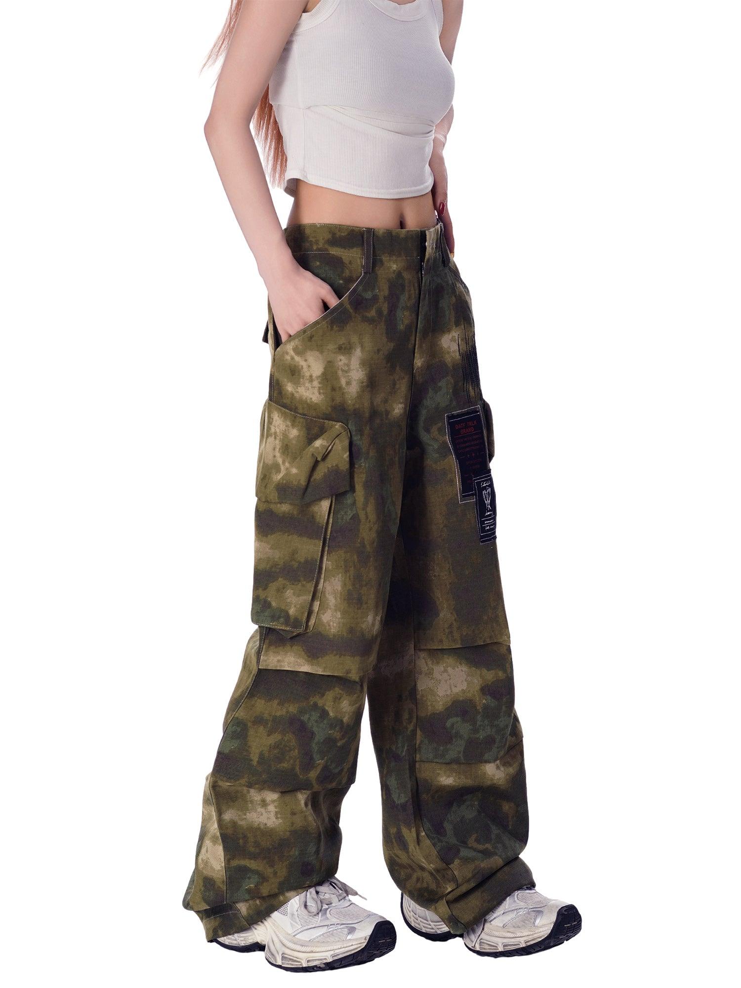 Tntwear High Street Badge Camouflage Multi-Pocket Pants