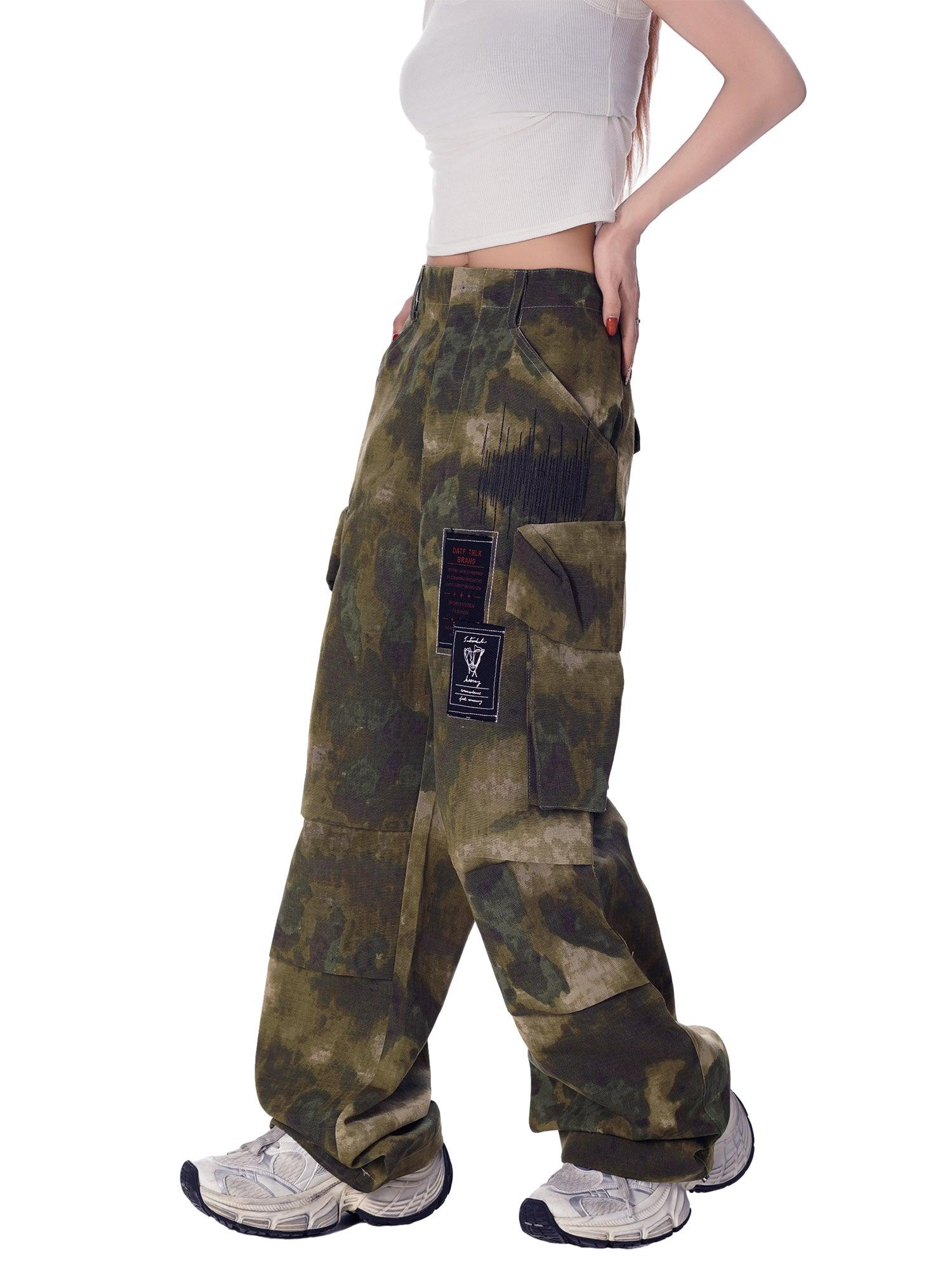 Tntwear High Street Badge Camouflage Multi-Pocket Pants