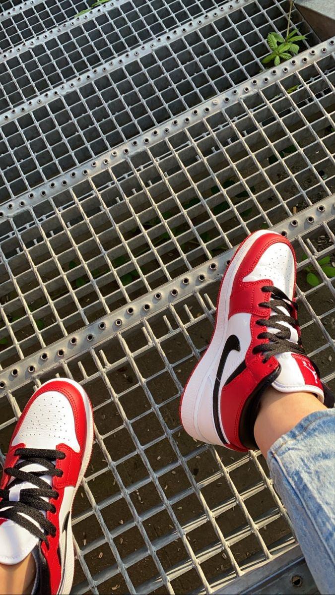 Custom RED Black White Jordan 1 CHICAGO High Q AJ1 UNISEX ( Customs And Box ), Jordan 1 Sneakers FREE SHIPPING WITH FEDEX - tntwear1