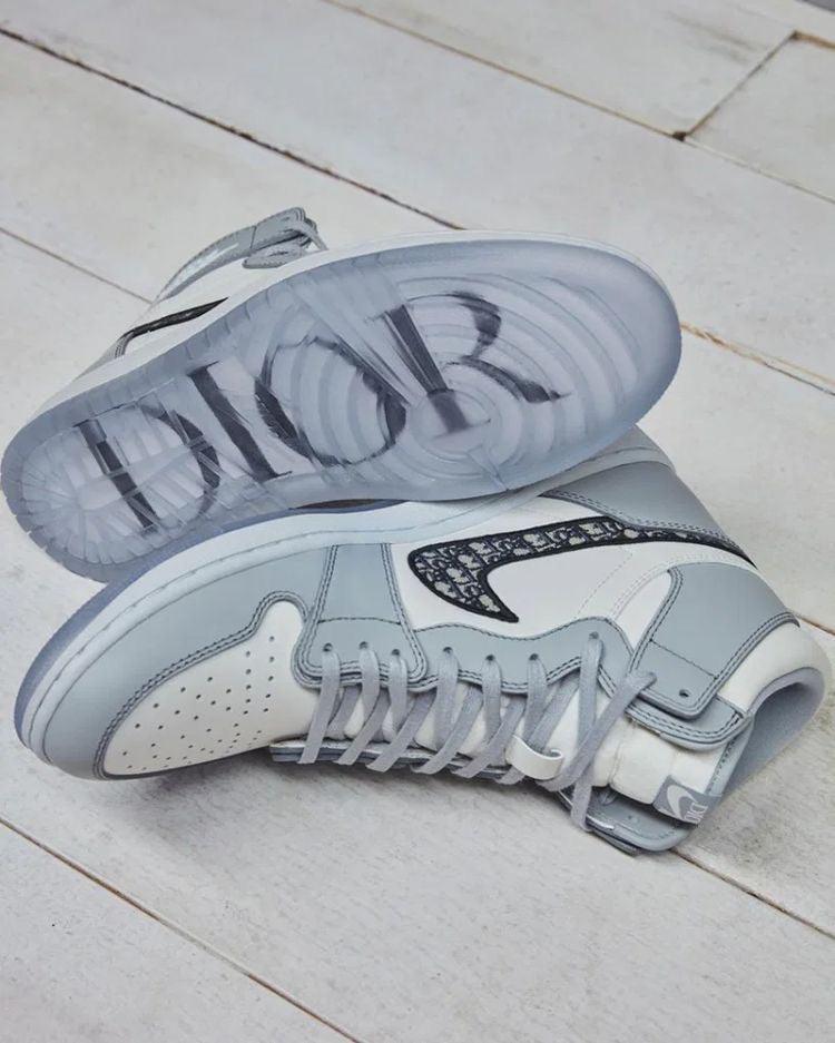 Custom Dior x Air Jordan 1 High OG "Grey"AJ1 High Q - tntwear1