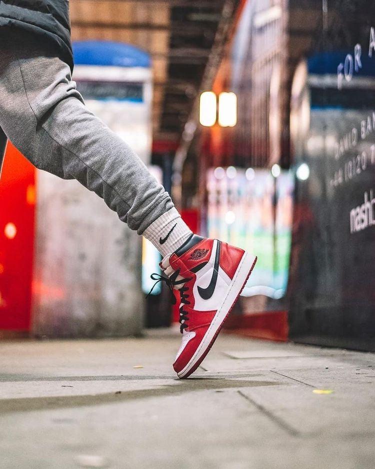 Custom RED Black White Jordan 1 CHICAGO High Q AJ1 UNISEX ( Customs And Box ), Jordan 1 Sneakers FREE SHIPPING WITH FEDEX - tntwear1