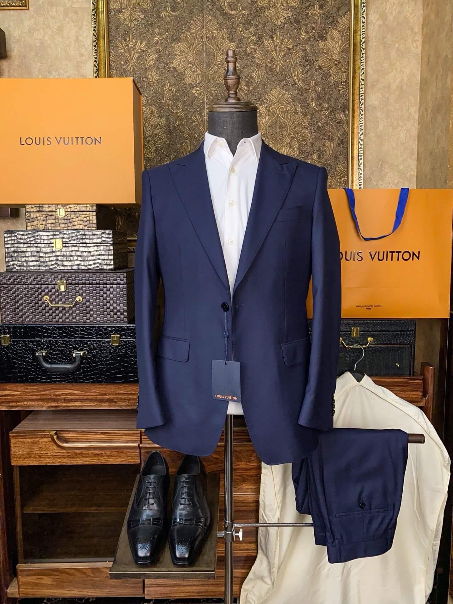 Louis Vuitton Navy Suit - tntwear1