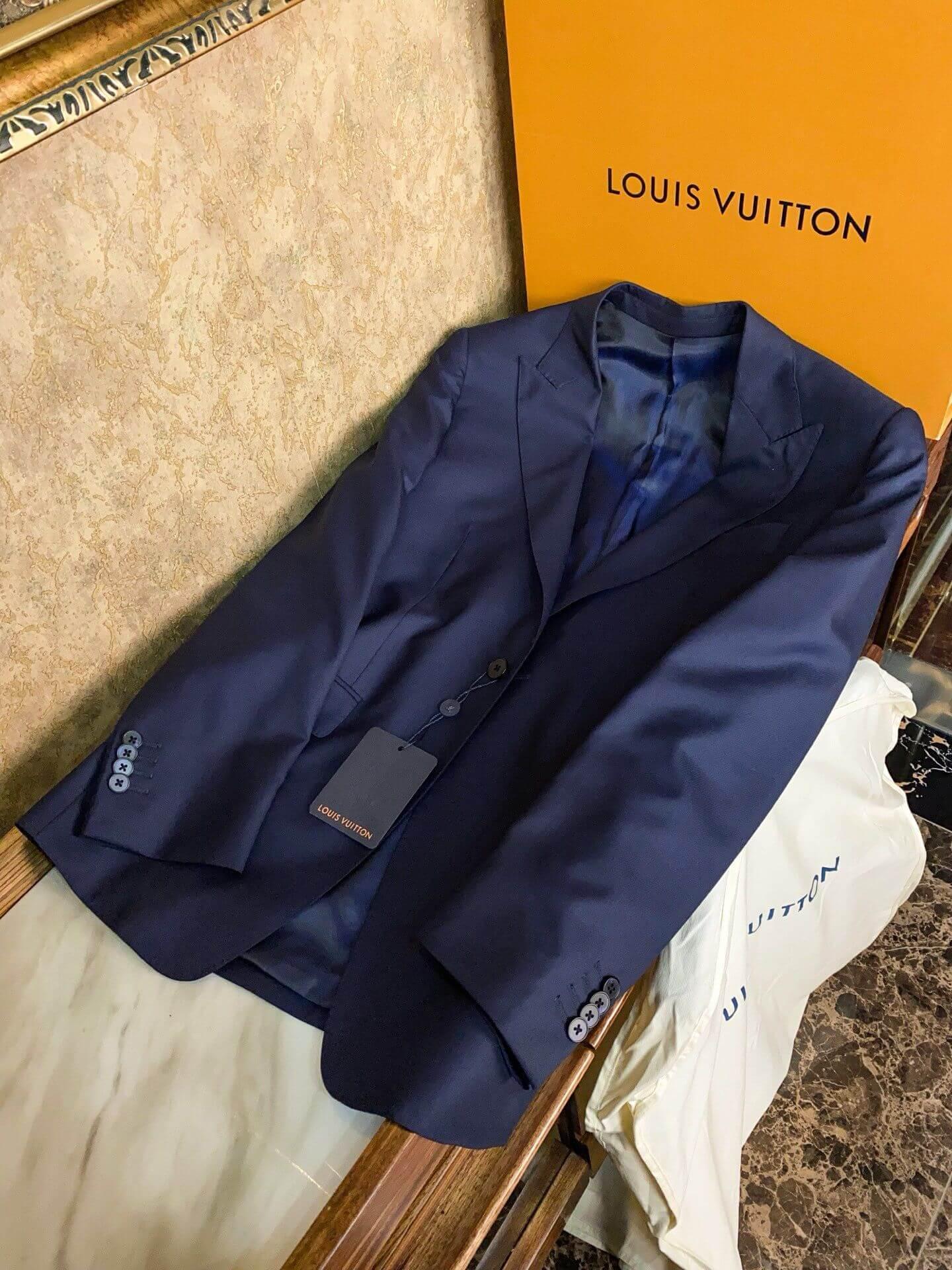 Louis Vuitton Navy Suit - tntwear1