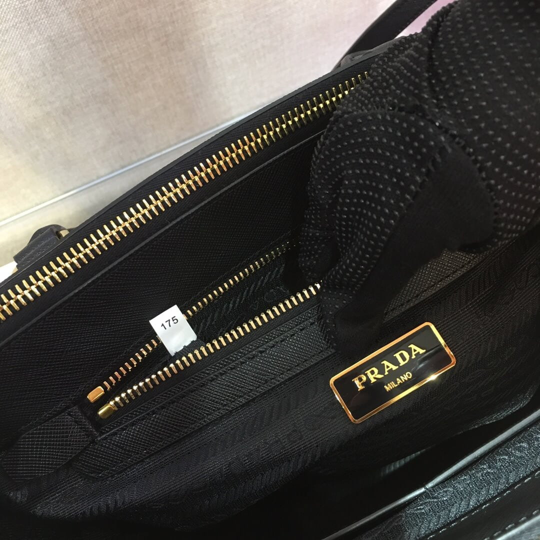 Tntwear - Top Quality Bags PDA 1124